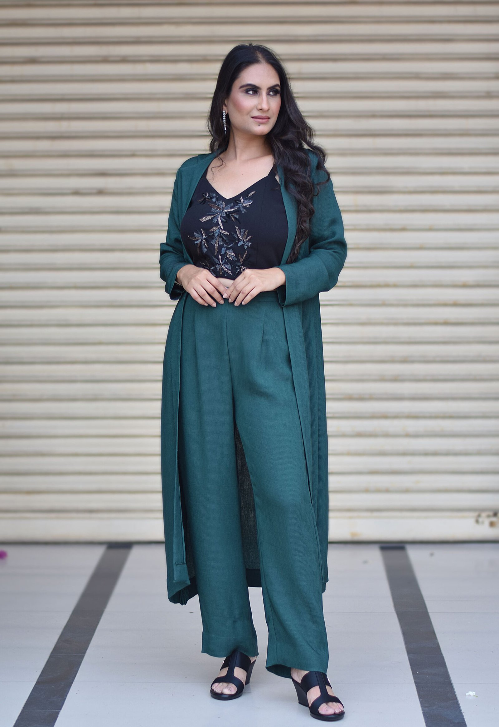 Teal Co-ord set, hand embroidered bustier - Image 4