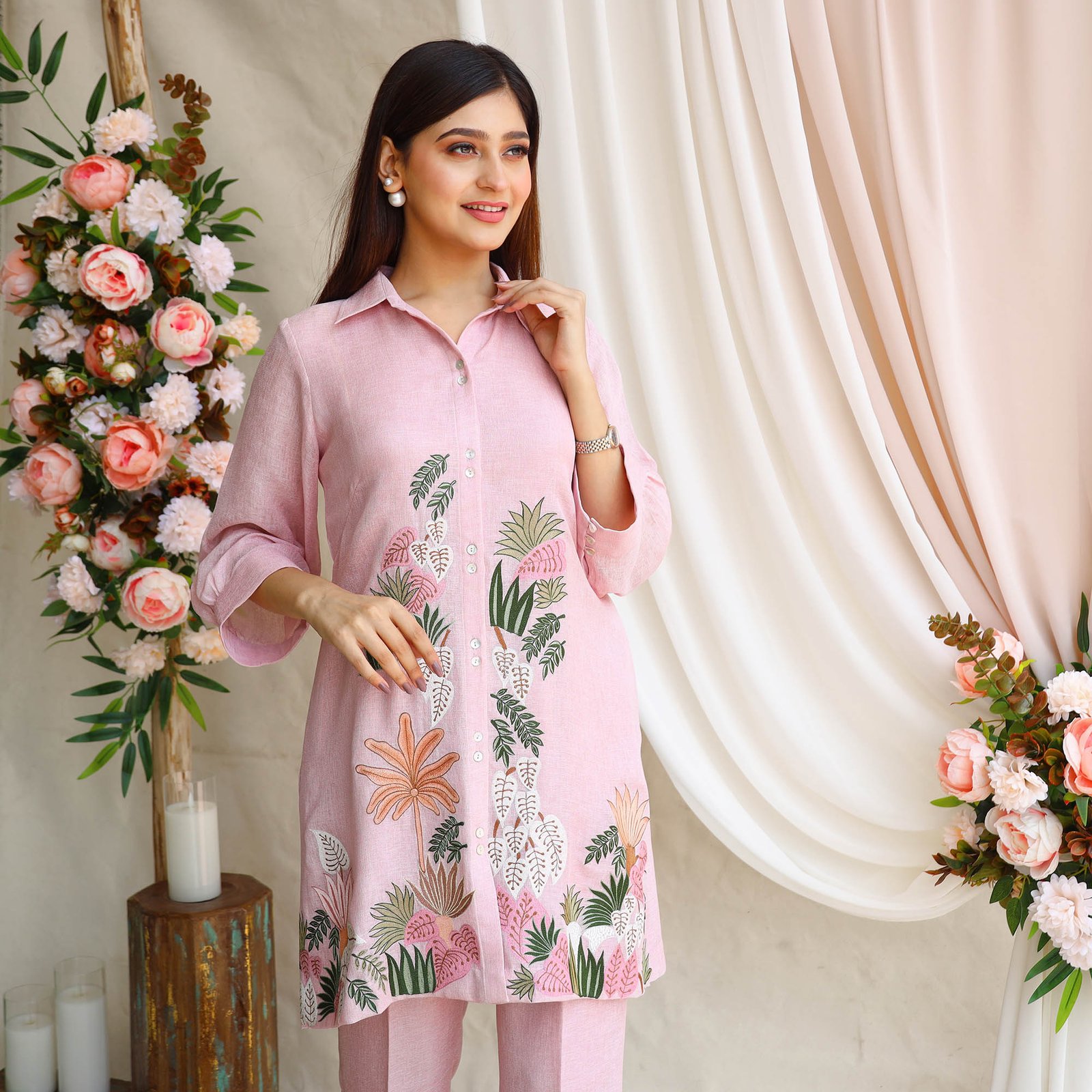 Blush pink Sote jute tunic with delicate thread embroidery paired with fitted pants - Image 4